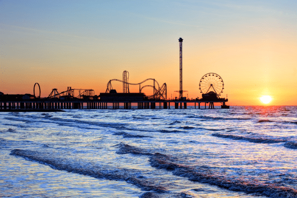 HHistoric Pleasure Pier of Galveston Island